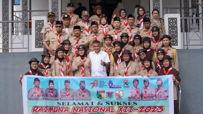 
 Wali Kota Palu Lepas Kontingen Pramuka Palu ke Cibubur, Jakarta Timur. Foto: Dok. Pemkot Palu