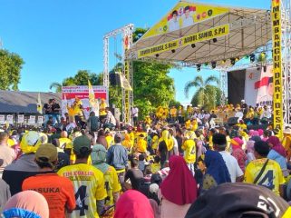 Ribuan Pendukung Erwin Burase-Abdul Sahid Padati Kampanye Akbar di Tinombo. Foto: Istimewa