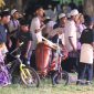 Peserta Festival Musik Sahur di Tawaeli tengah bersiap dengan peralatan musik tradisional mereka, memeriahkan suasana Ramadan sekaligus melestarikan budaya lokal. Foto: Pemkot Palu